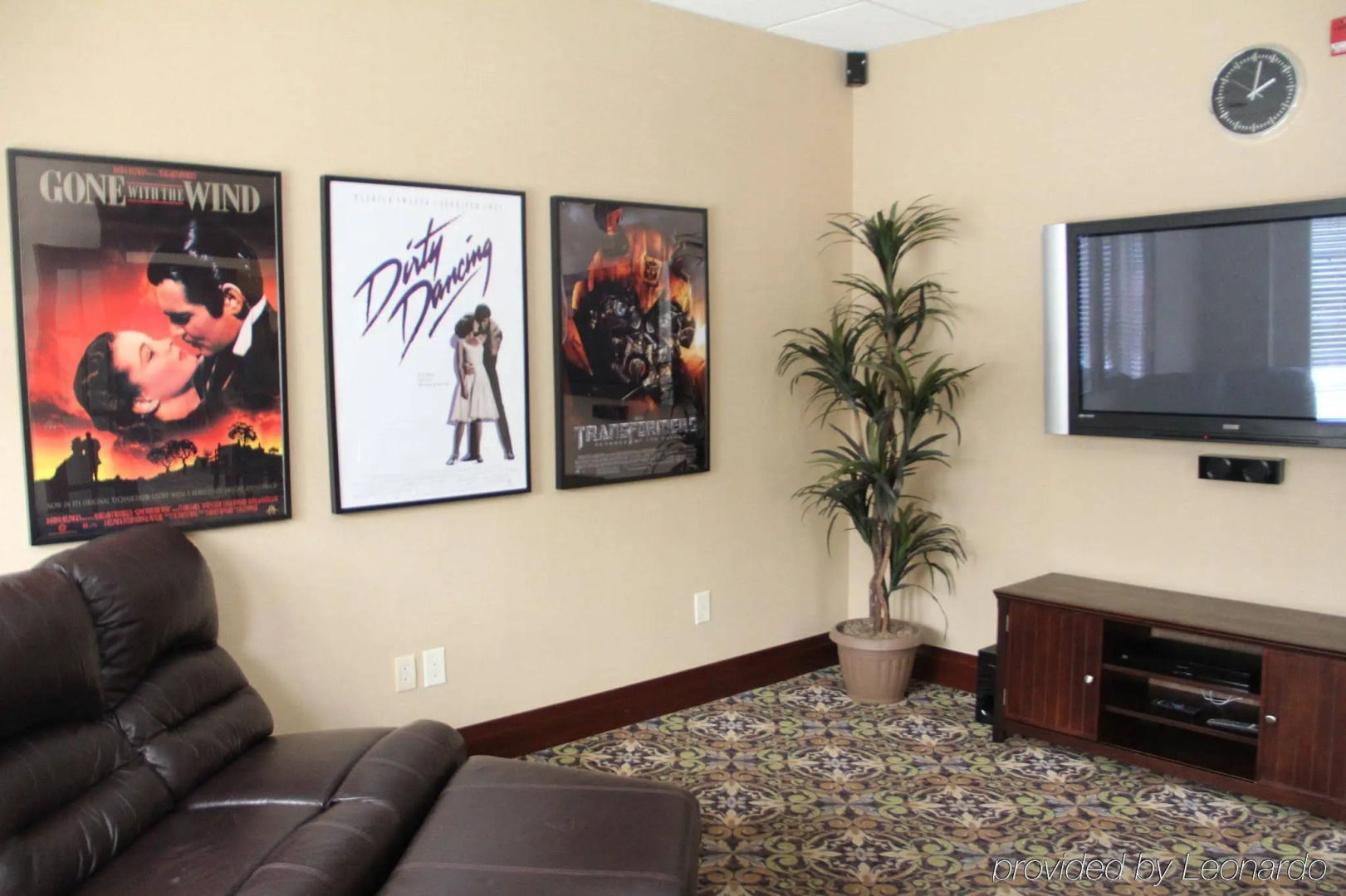 Staybridge Suites London by IHG