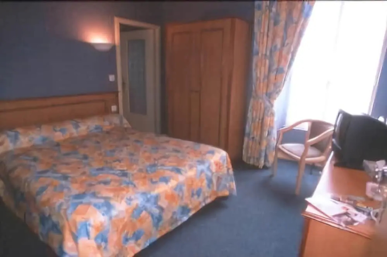 Logis Hotel Le Port Saint Aubin