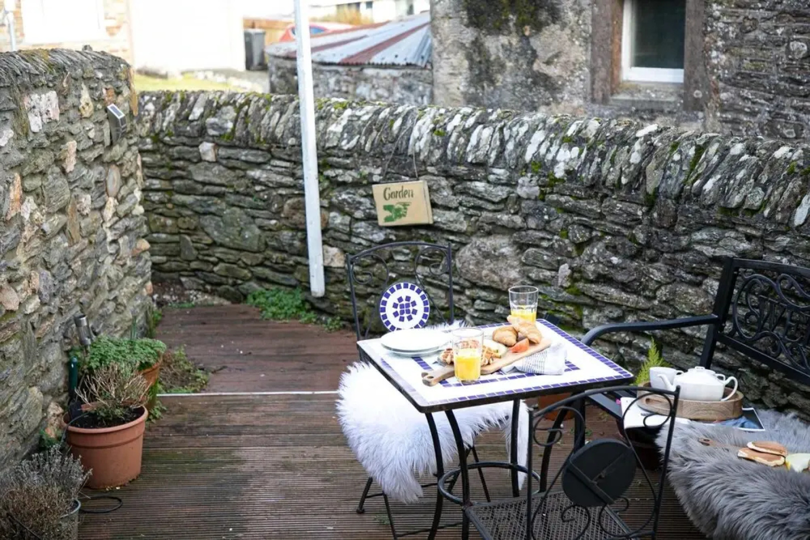 Pippin Cottage - Character Cottage With the Spirit of the sea