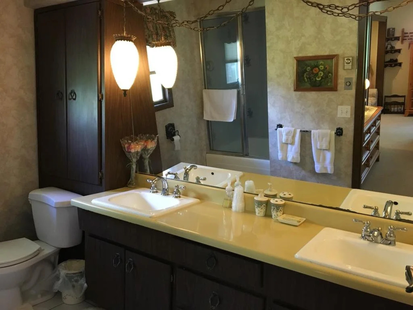 Red Barn Village Bed and Breakfast