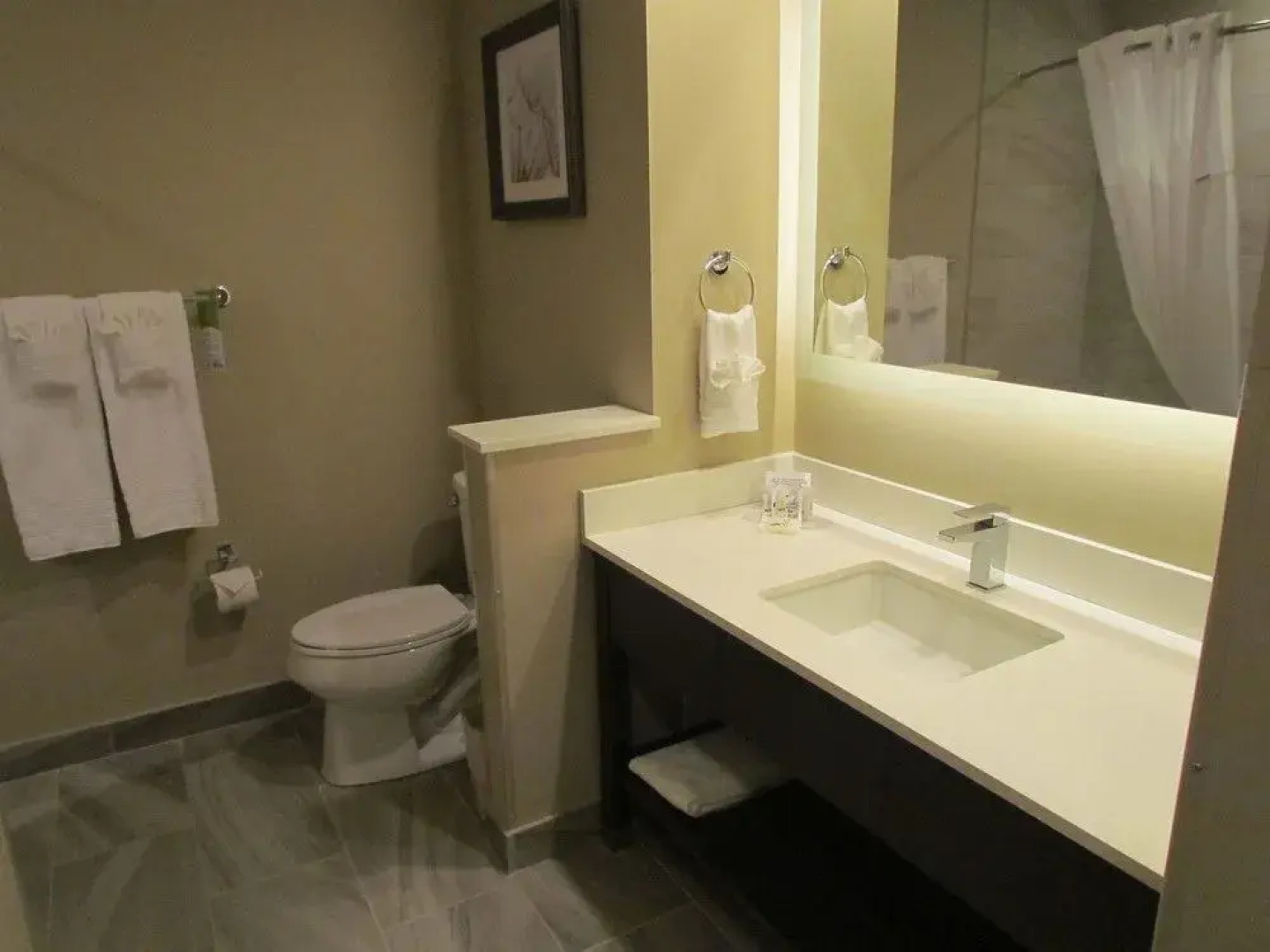 Days Inn and Suites Airdrie