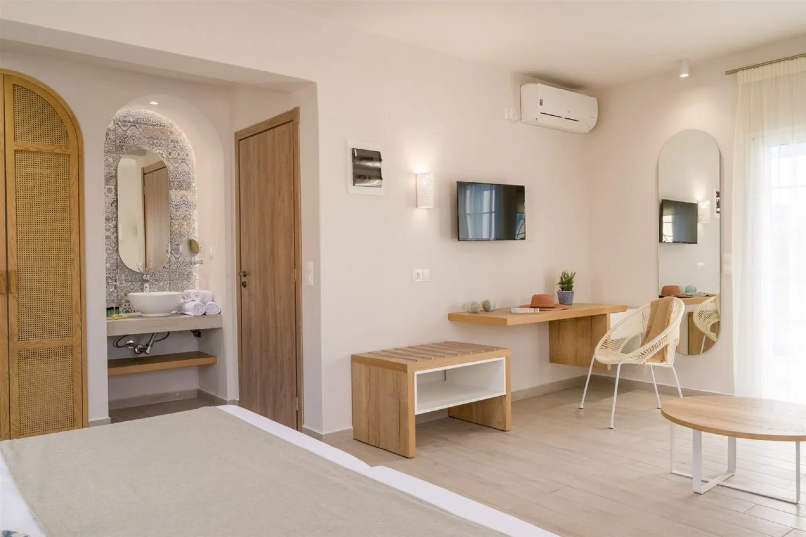 Romantica Apartments