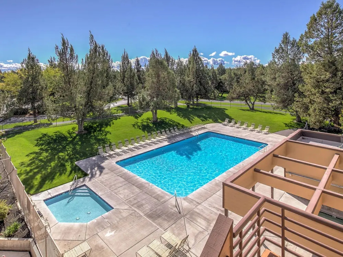 680 Sage Country Court Home 3 Bedrooms 2.5 Bathrooms Home