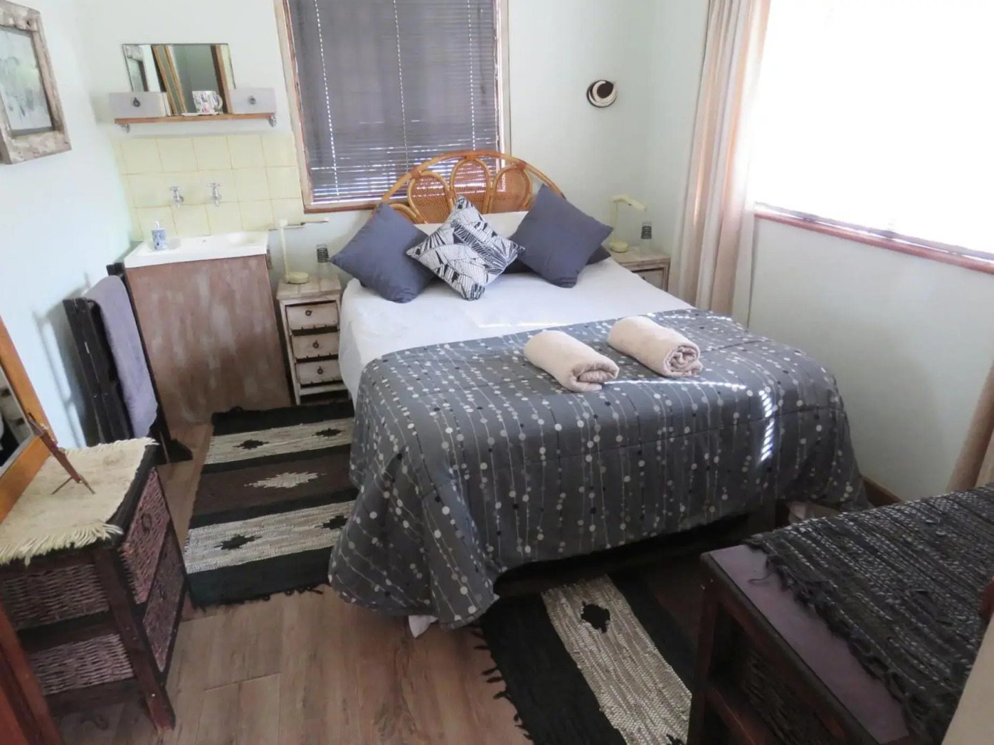 Alpaca Self Catering Cottage Kleinmond