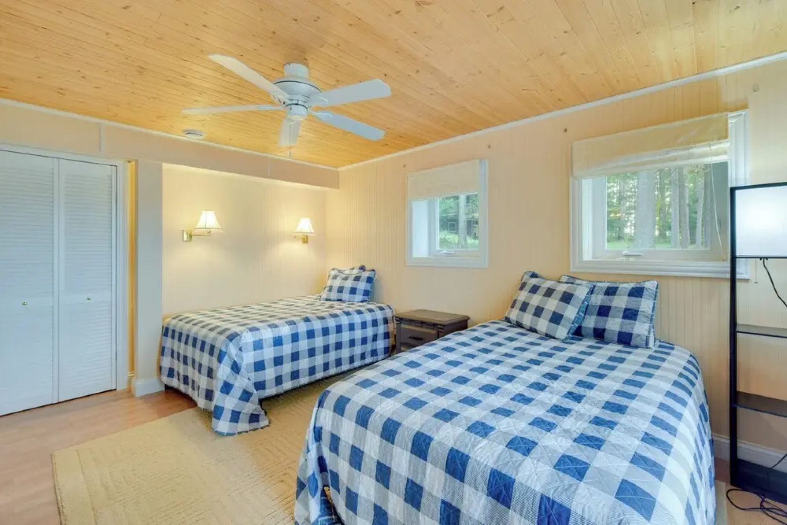 Spacious Lakefront New Auburn Home w/ Sunroom