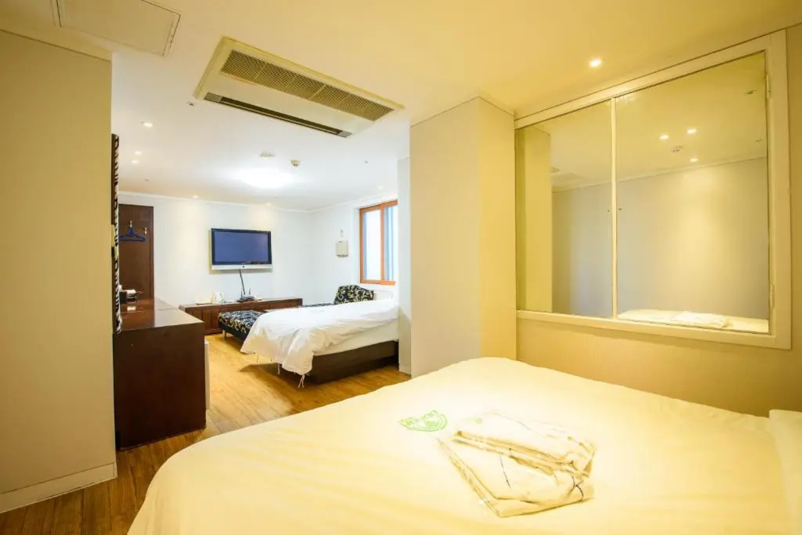 Kang Neung Dong-a Hotel