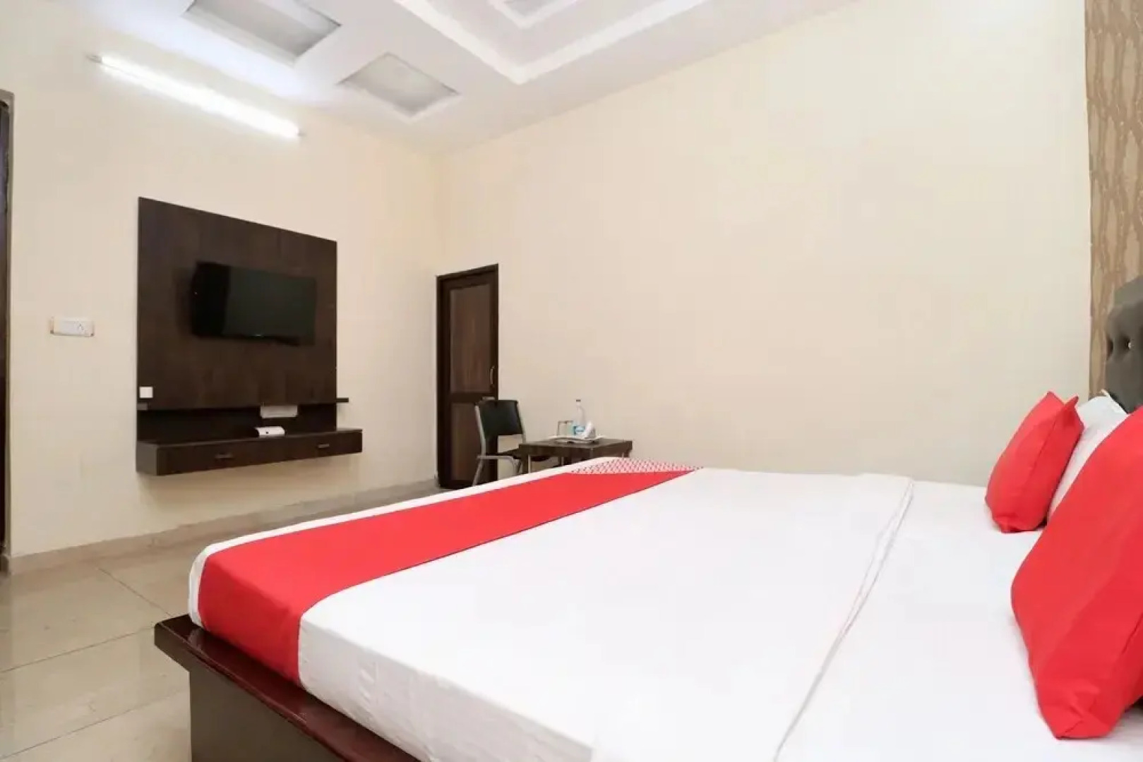 Samrat Regency By OYO Rooms