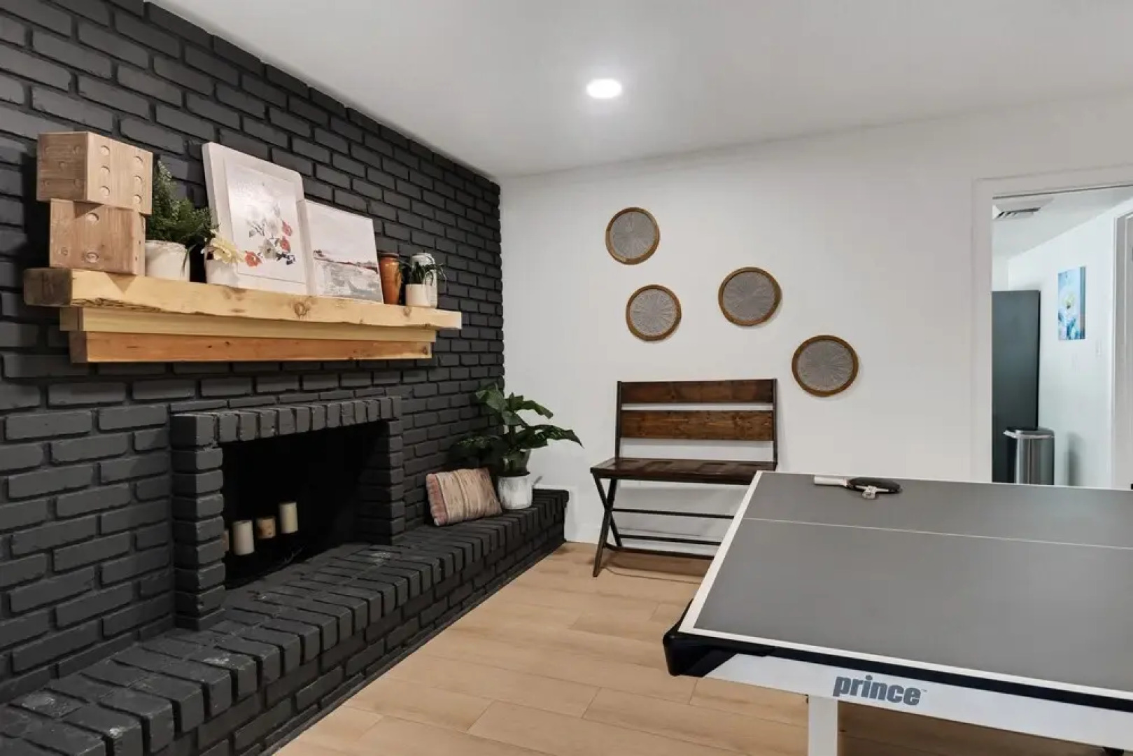 Fabulous Oasis On 59th 4 Bedroom Home by Redawning