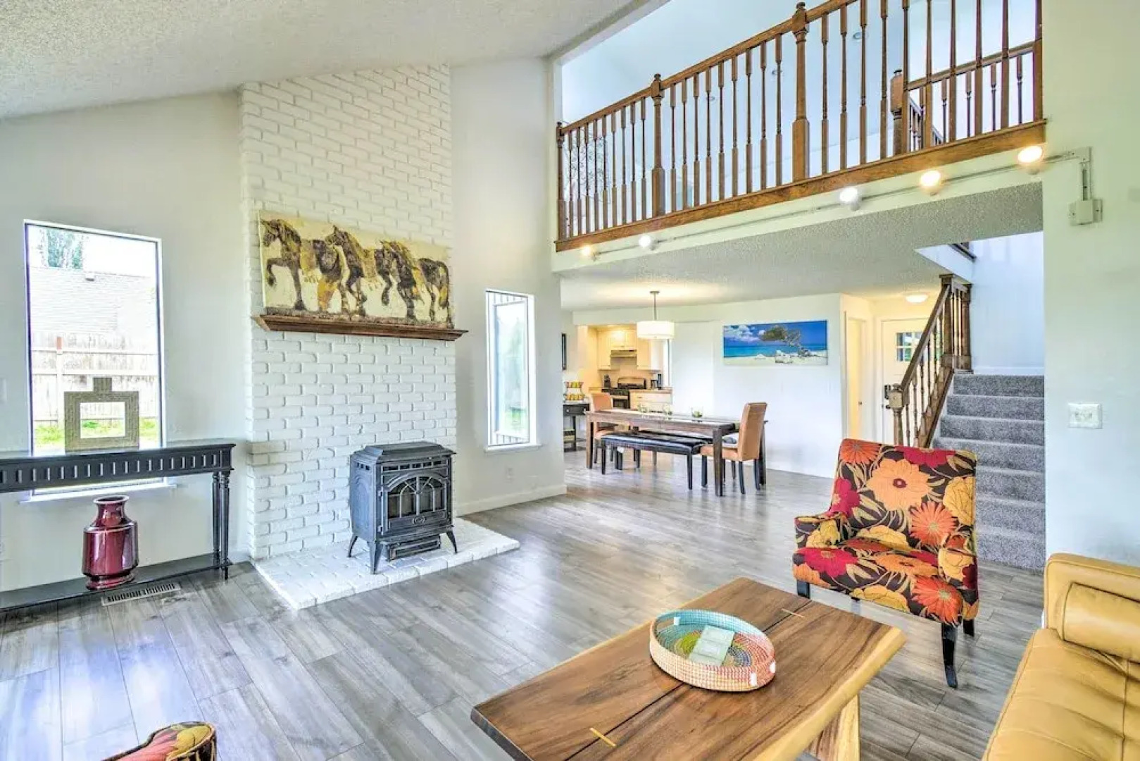 Stunning Hood Canal Getaway w/ Private Deck!