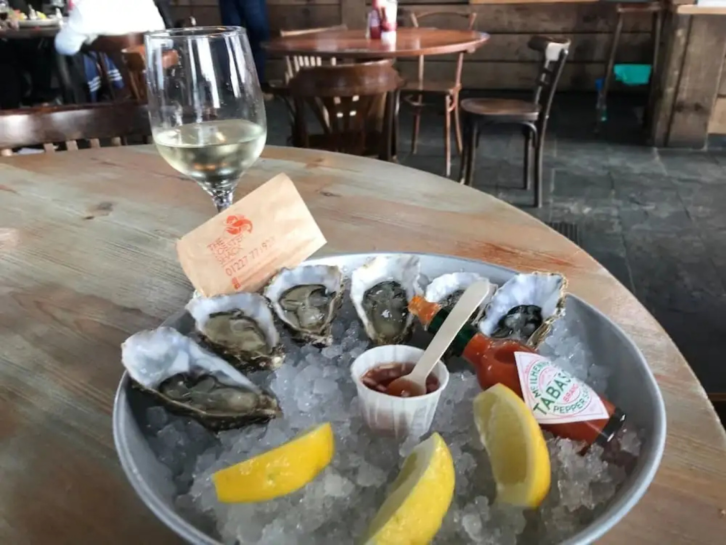 One Bedroom Flat, Sleeps 4, Balcony & Free Parking