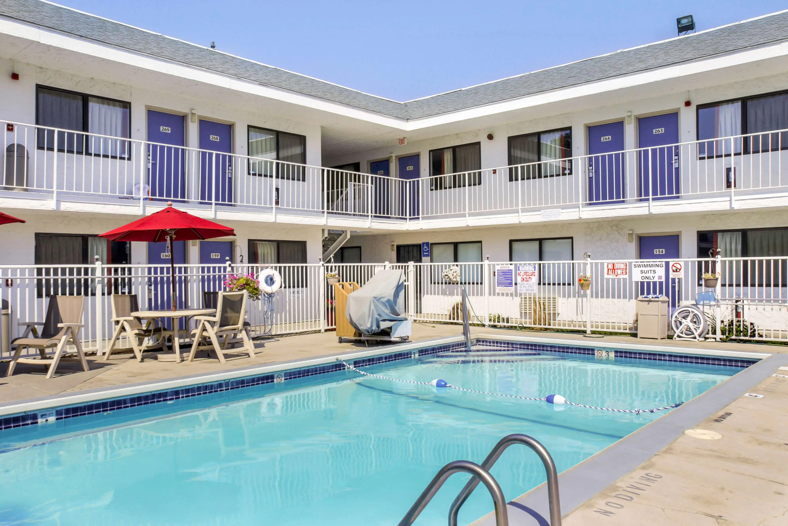Motel 6 Medford, OR