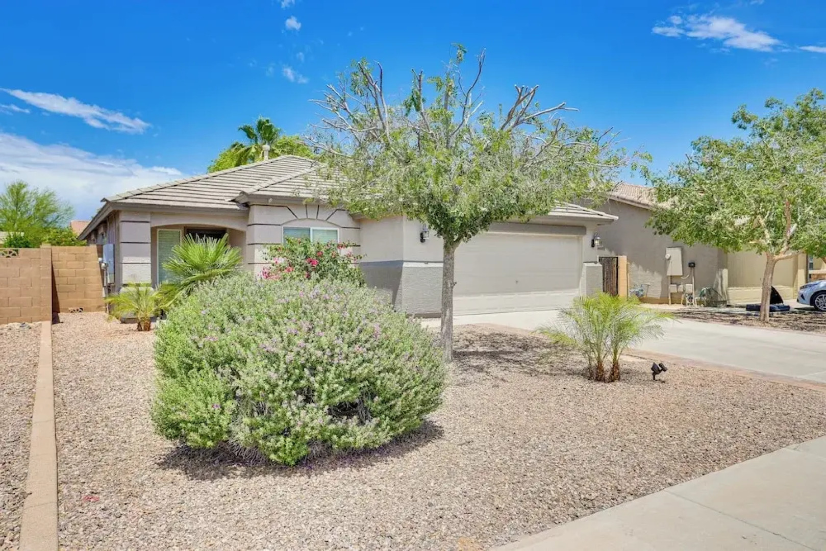 Private Pool & Patio: Home in Surprise!