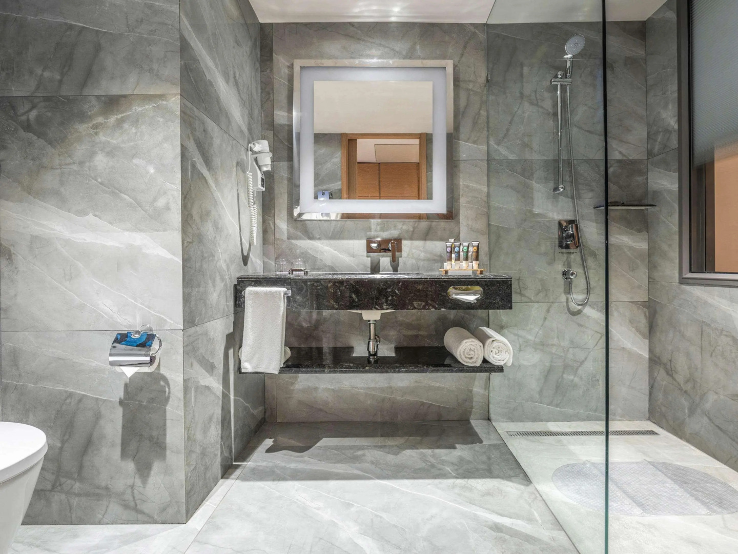 Novotel Vijayawada Varun Hotel