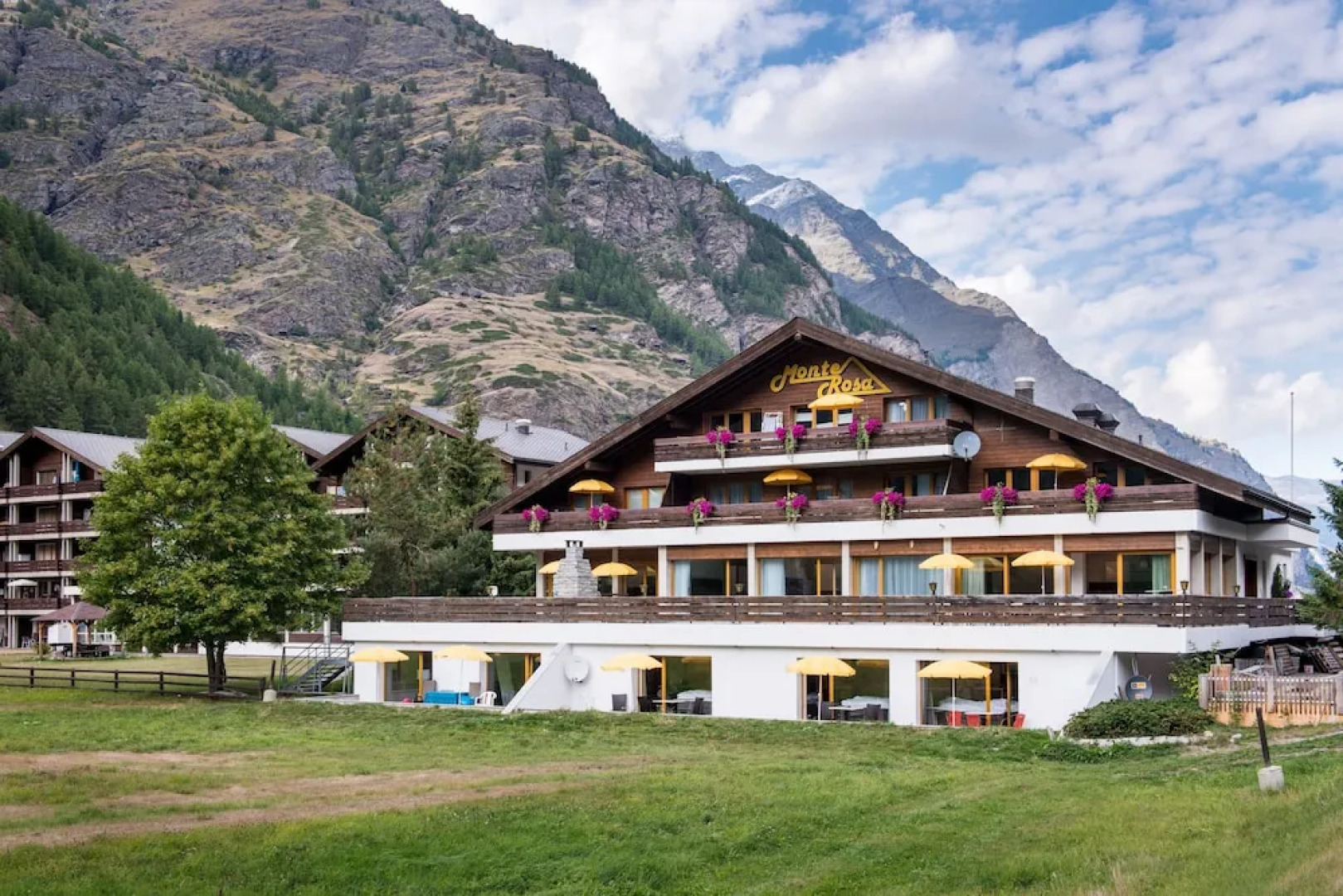 PREMIUM APARTMENTS at Monte Rosa