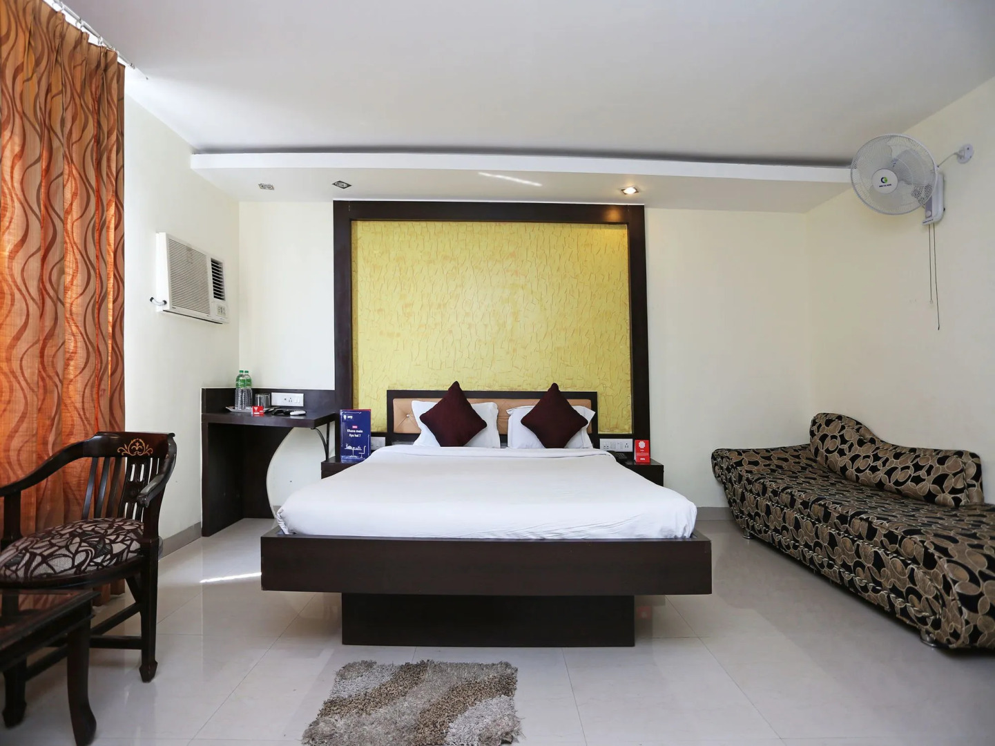 Hotel Mantri Residency