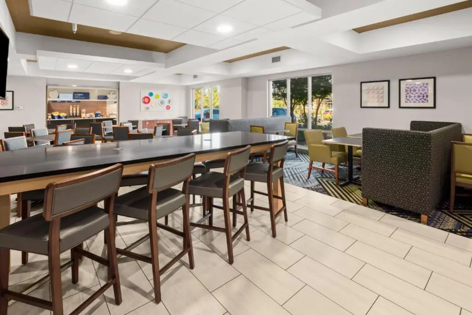 Holiday Inn Express Suites Sumner by IHG