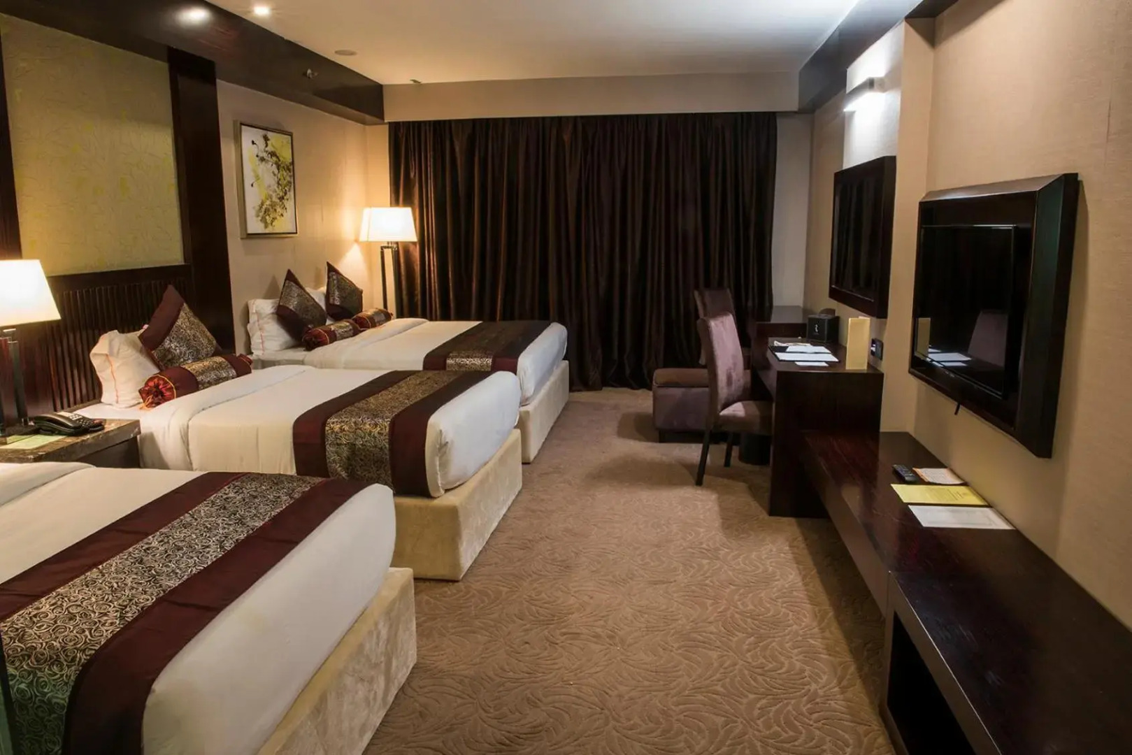 Royale Signature Hotel