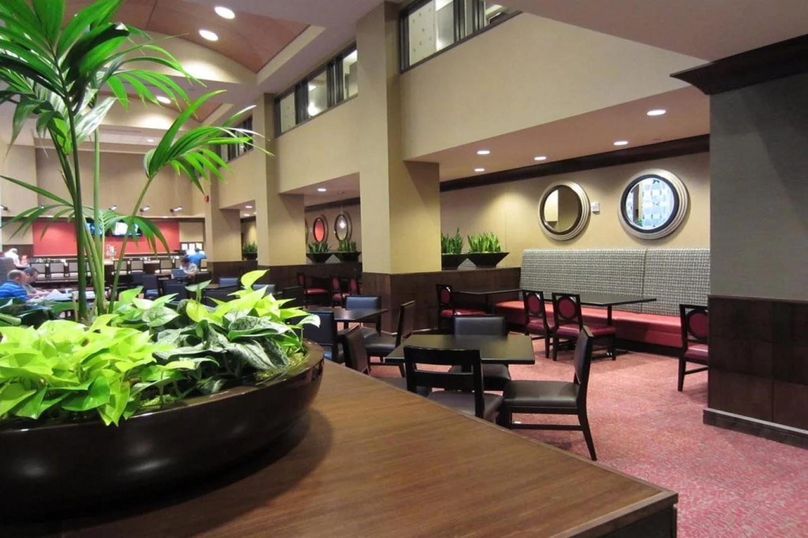 Embassy Suites by Hilton St. Louis Downtown