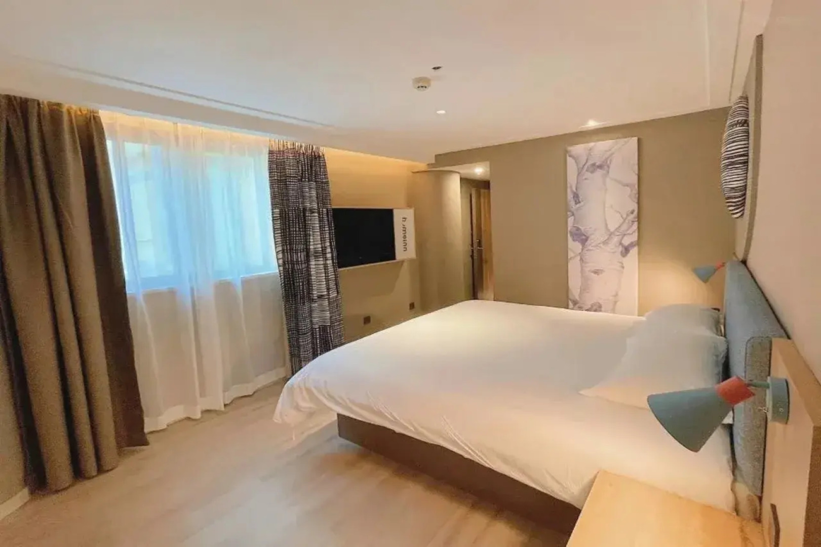 Home Inn Neo (Fuzhou Wuyi Square, Nanmendou Metro Station)