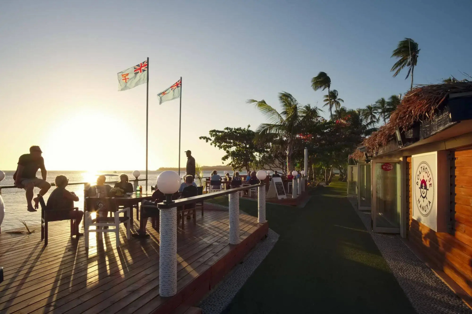 Nanuya Island Resort