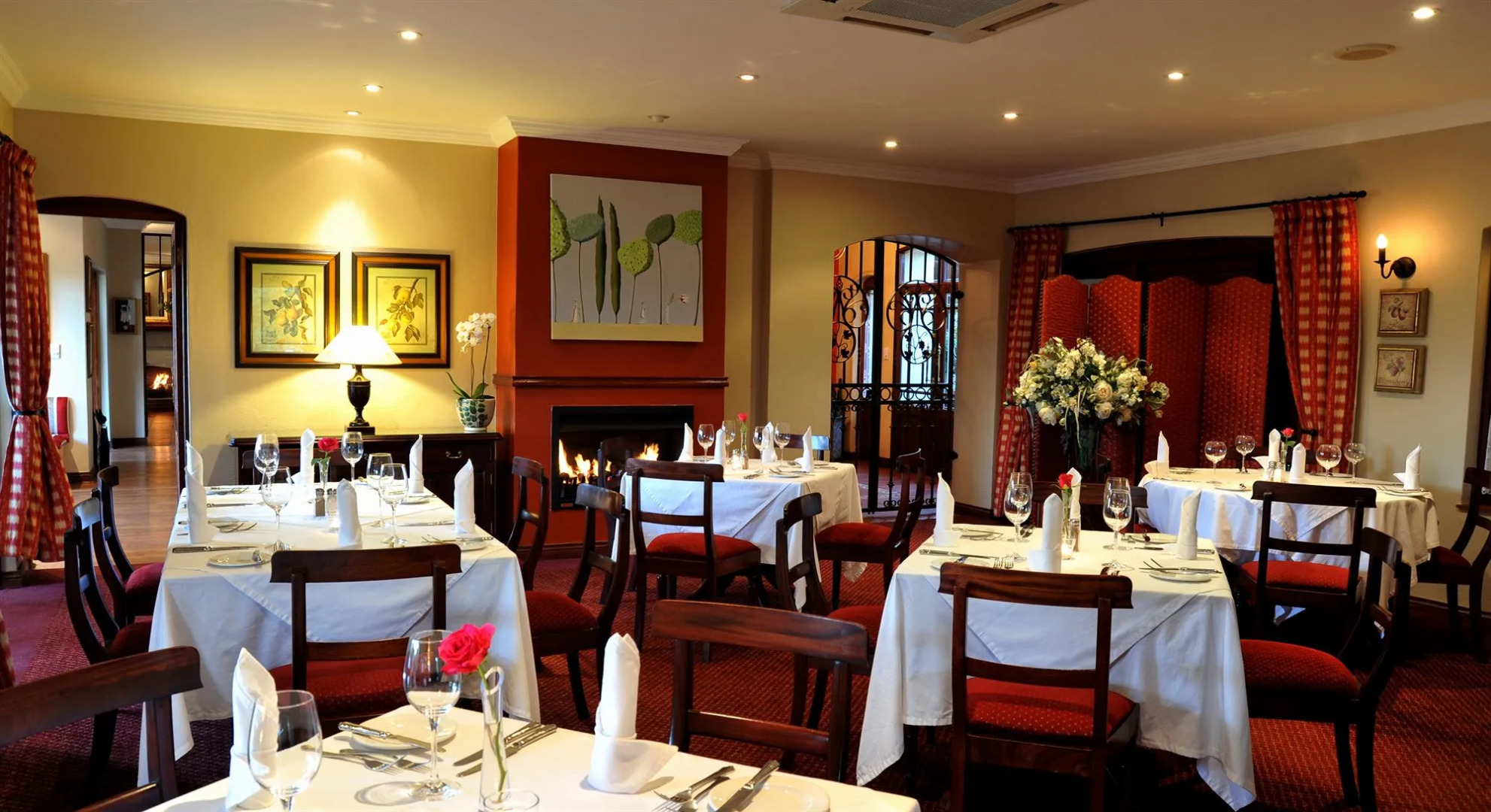 Oliver's Restaurant & Lodge