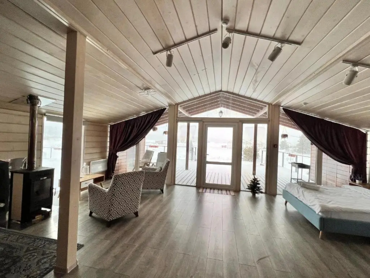 ДиVный CLUB (Дивный Клаб)