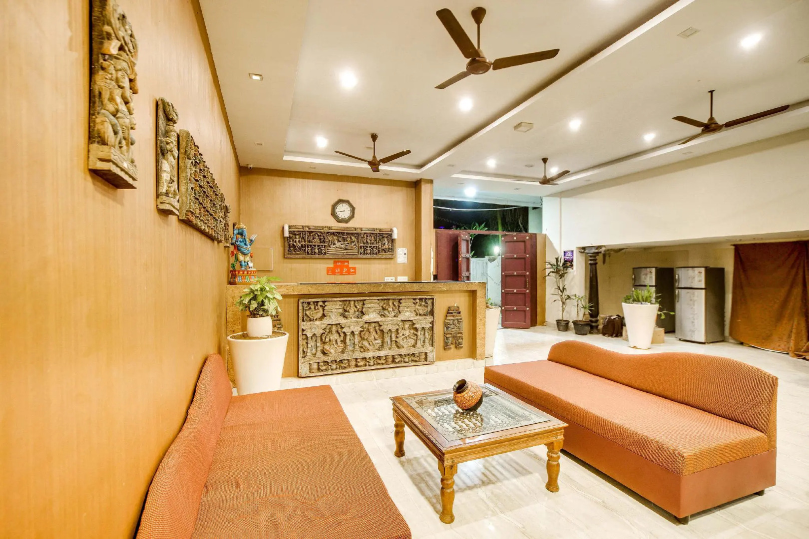 OYO 43665 Purple Resort