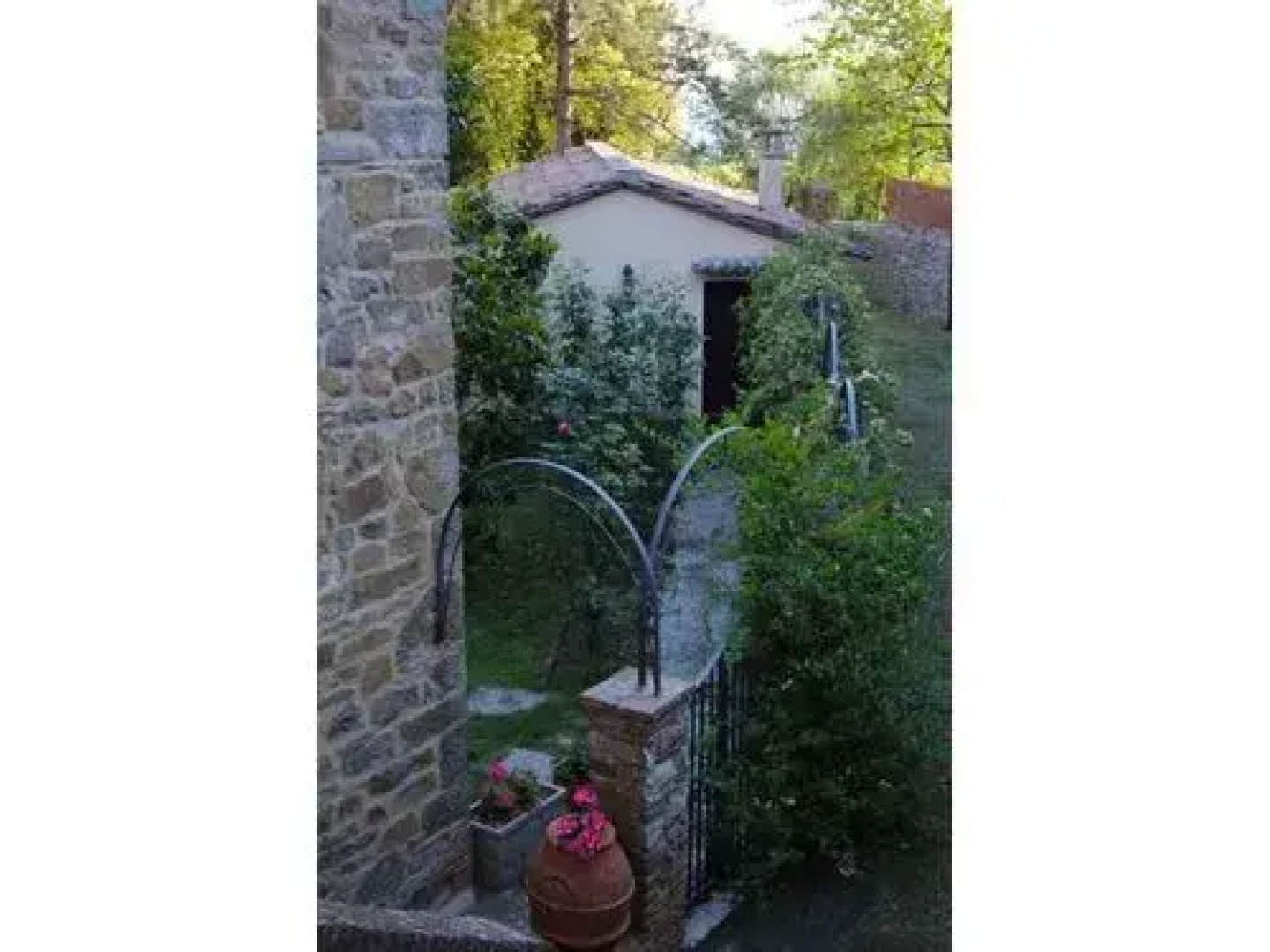 Beautiful Private Villa for 10 People with Private Pool, WIFI, TV, Pets Allowed and Parking