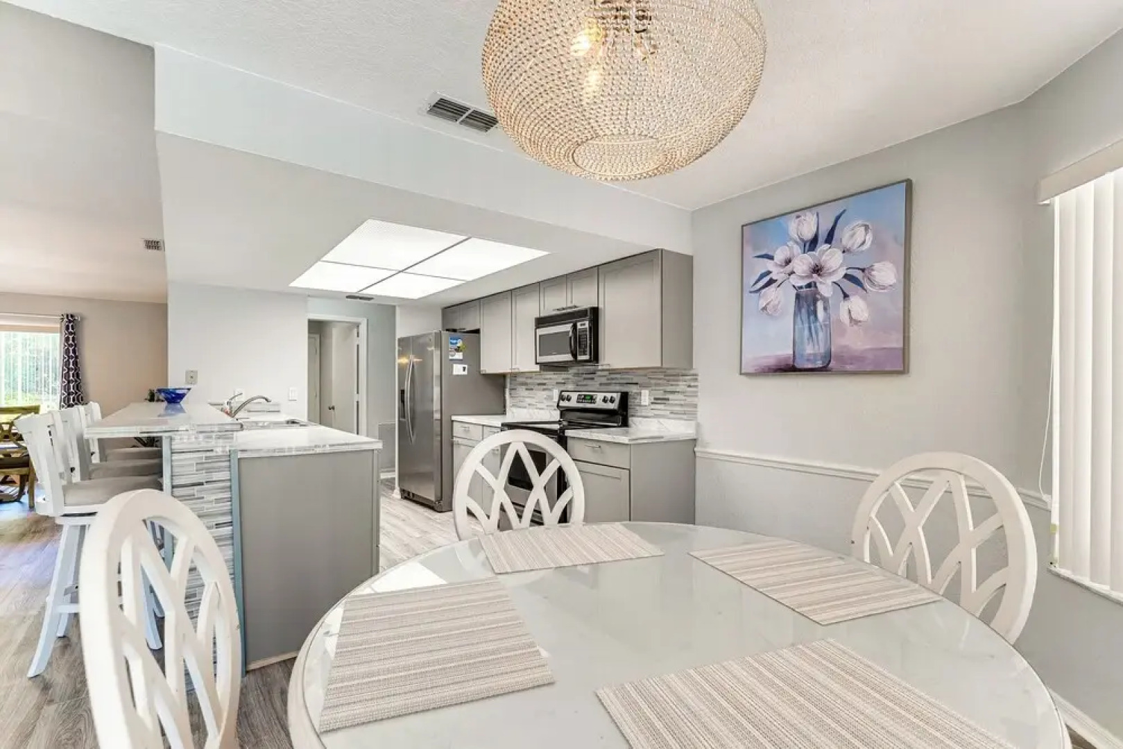 Spring Hill Home: Heated Pool, 9 Mi to Beach!