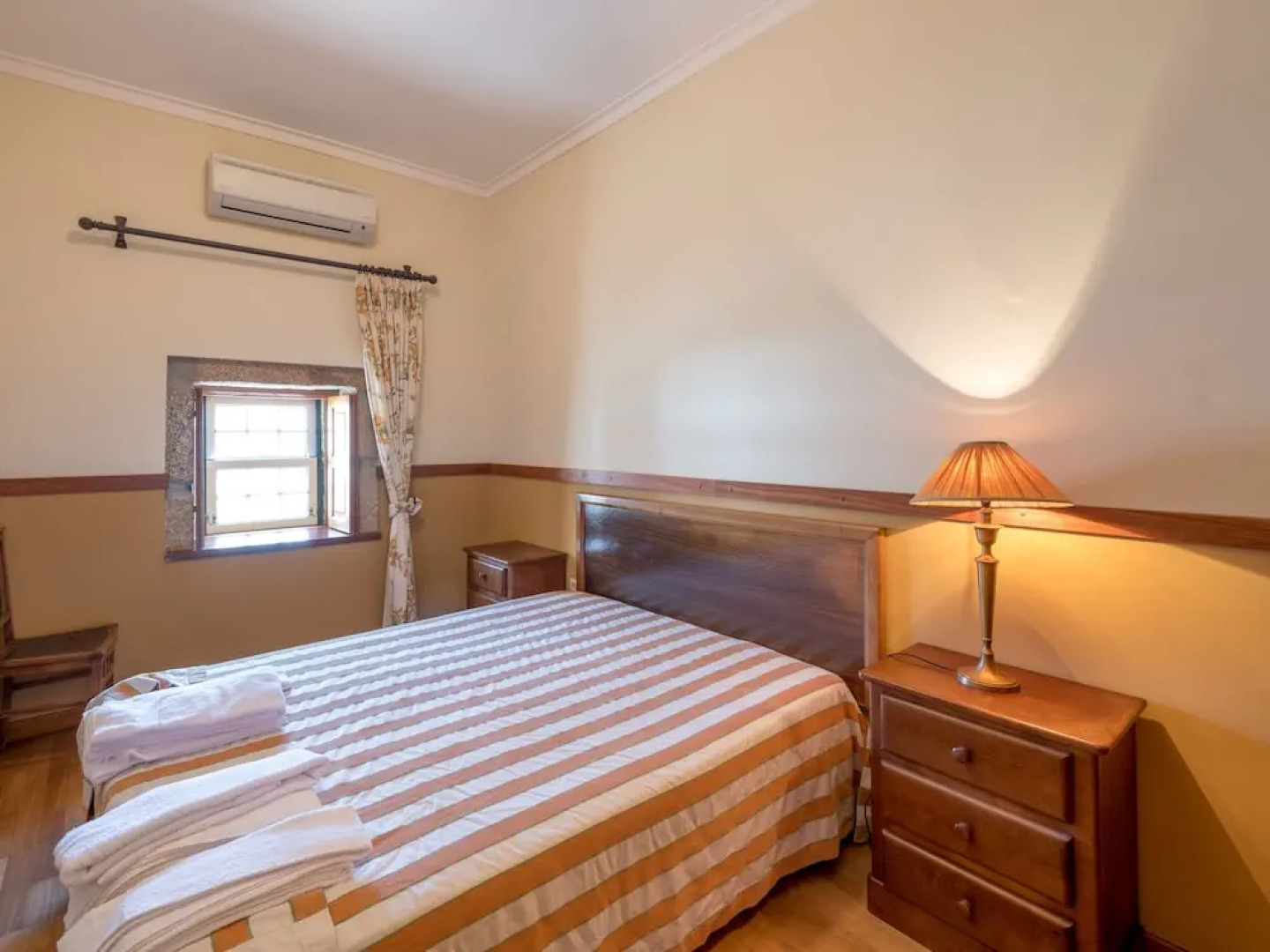 Holiday Home on Estate With Vineyards, Olive Groves and Swimming Pool