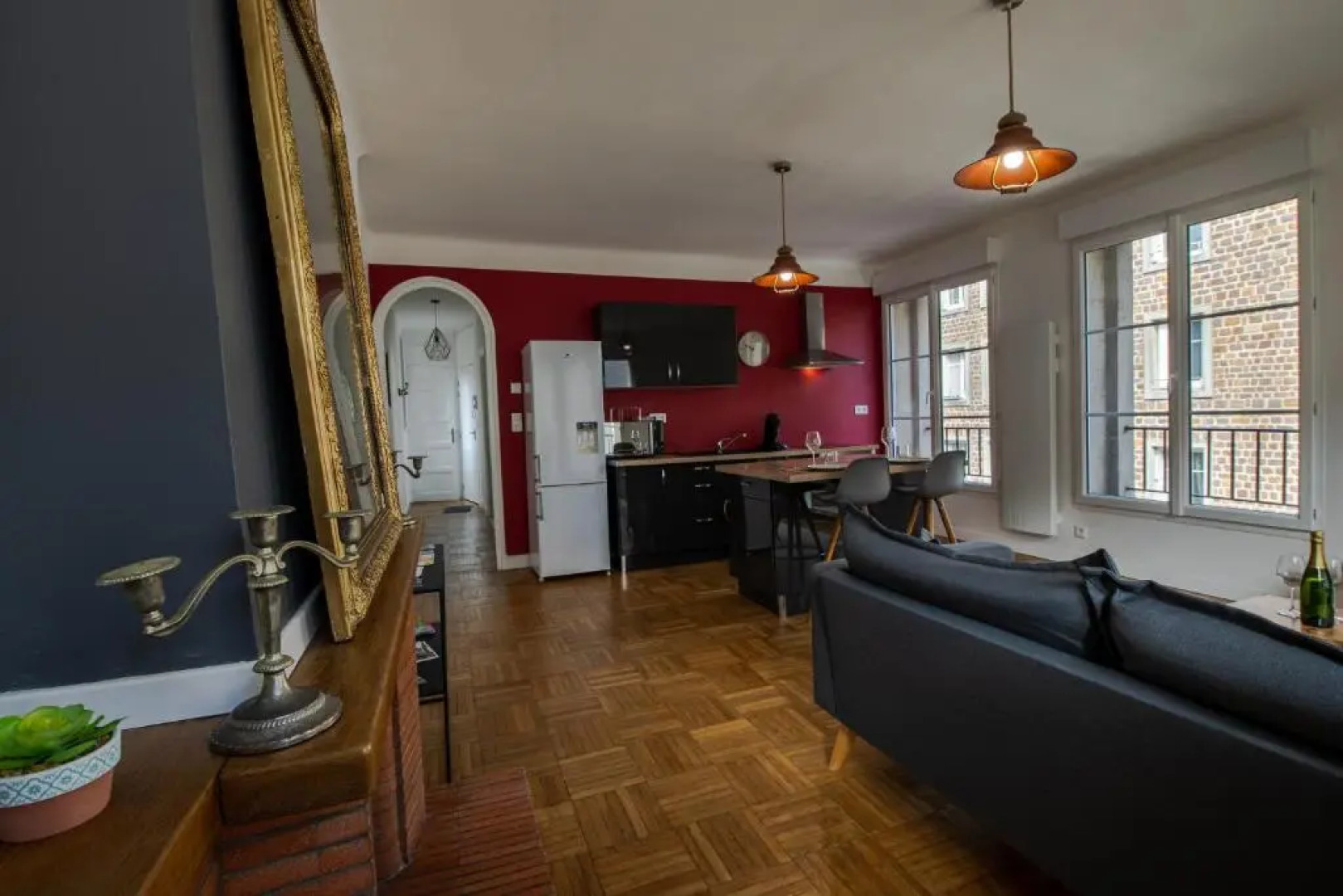 Grand F2 refait à neuf, Plein coeur Centre Ville