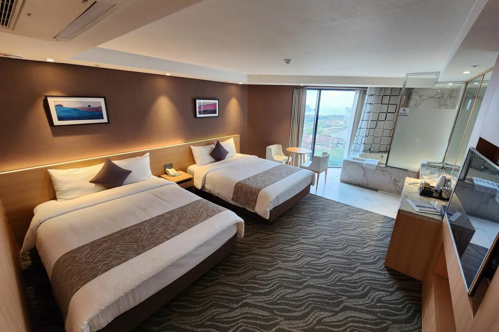 Seogwipo JS Hotel