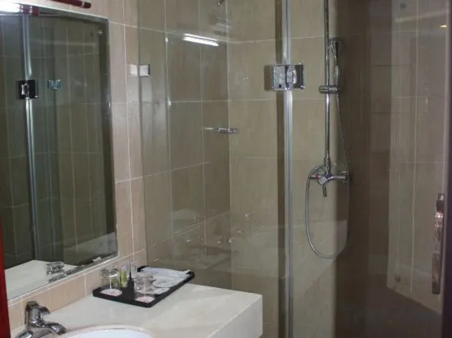 Tonghe Express Hotel