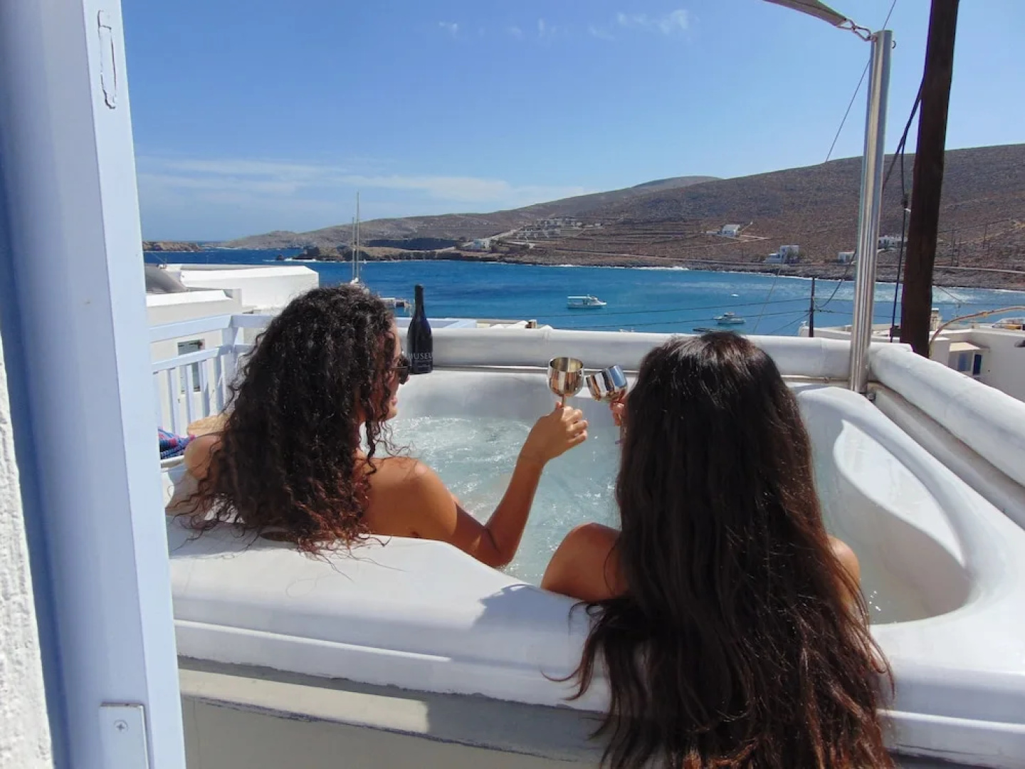 Amo Suites & Spa