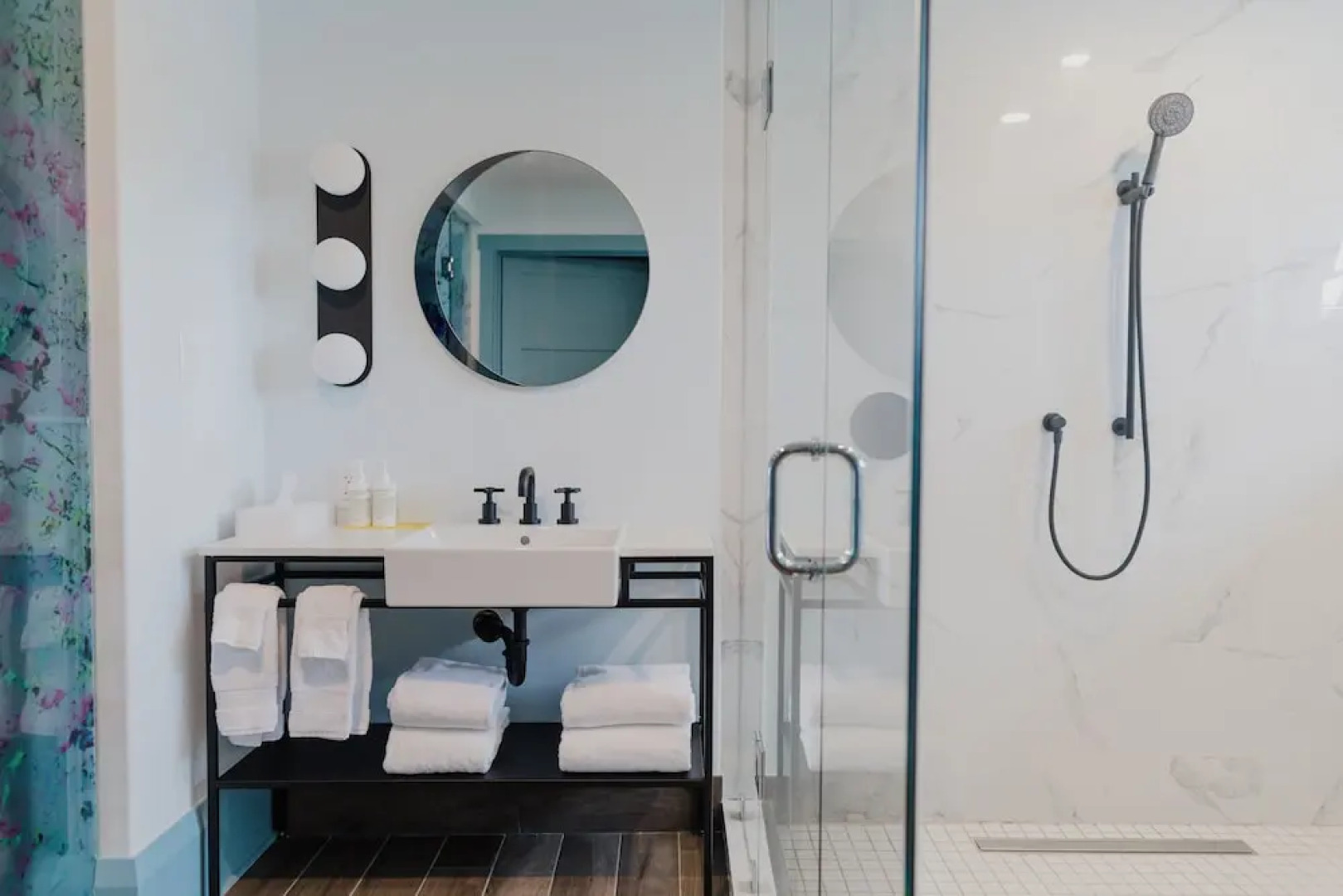 Drake Devonshire and Motor Inn