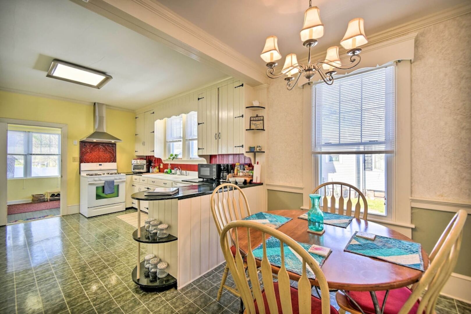 Edenton Vacation Rental w/ Patio: Walk Downtown