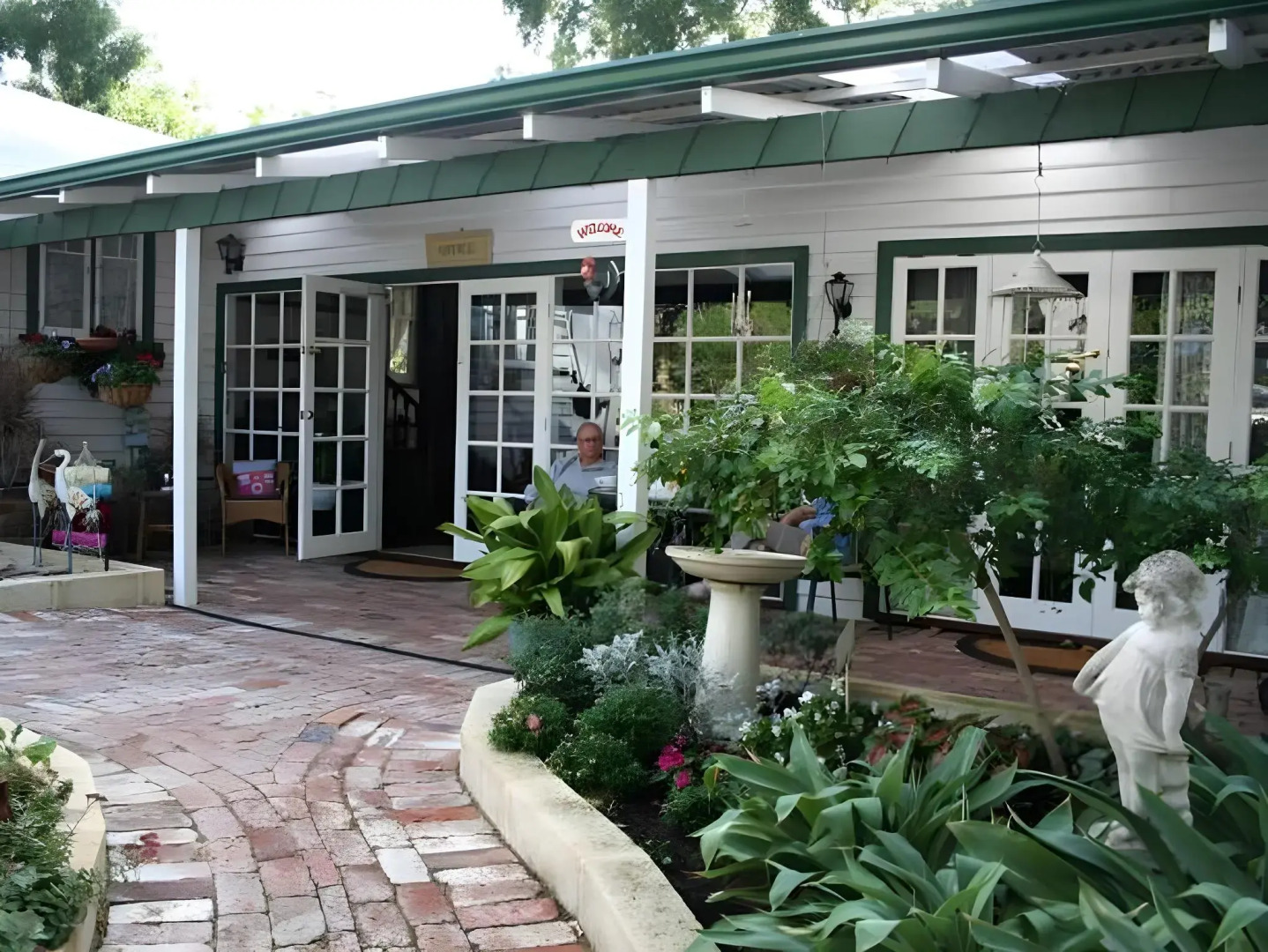 Rosebridge House Bed & Breakfast Adult Retreat