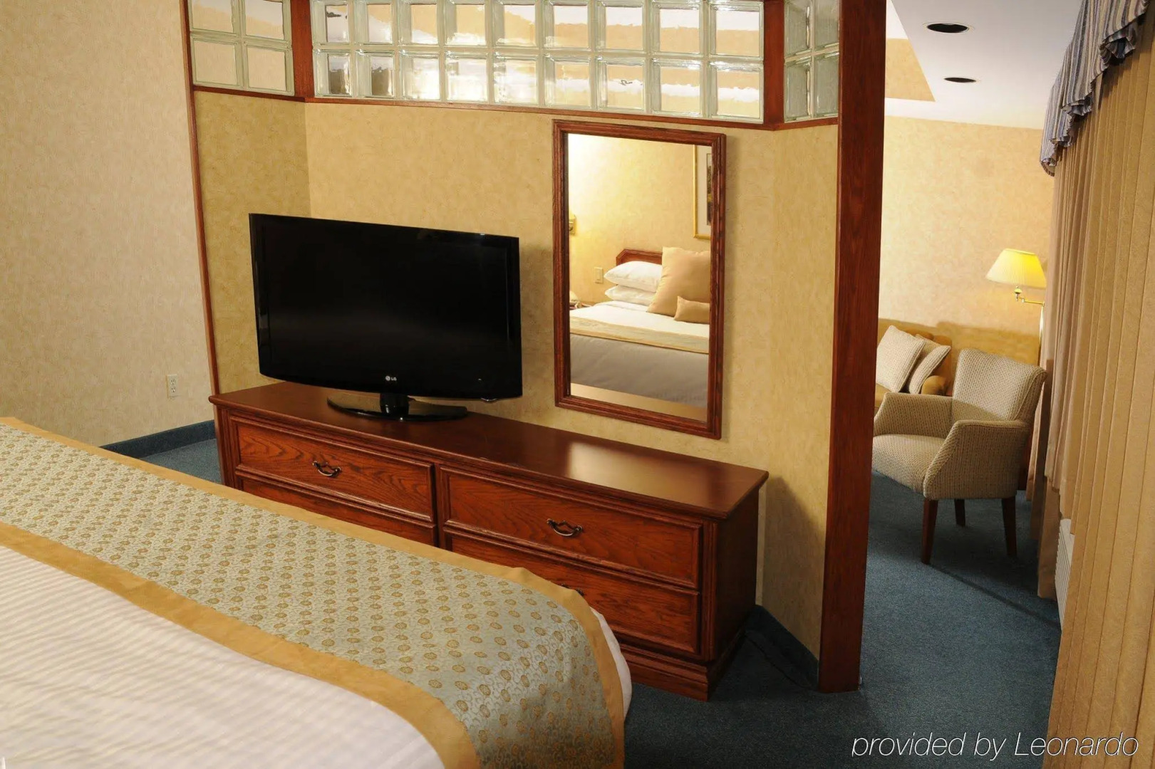 Best Western Voyageur Place Hotel