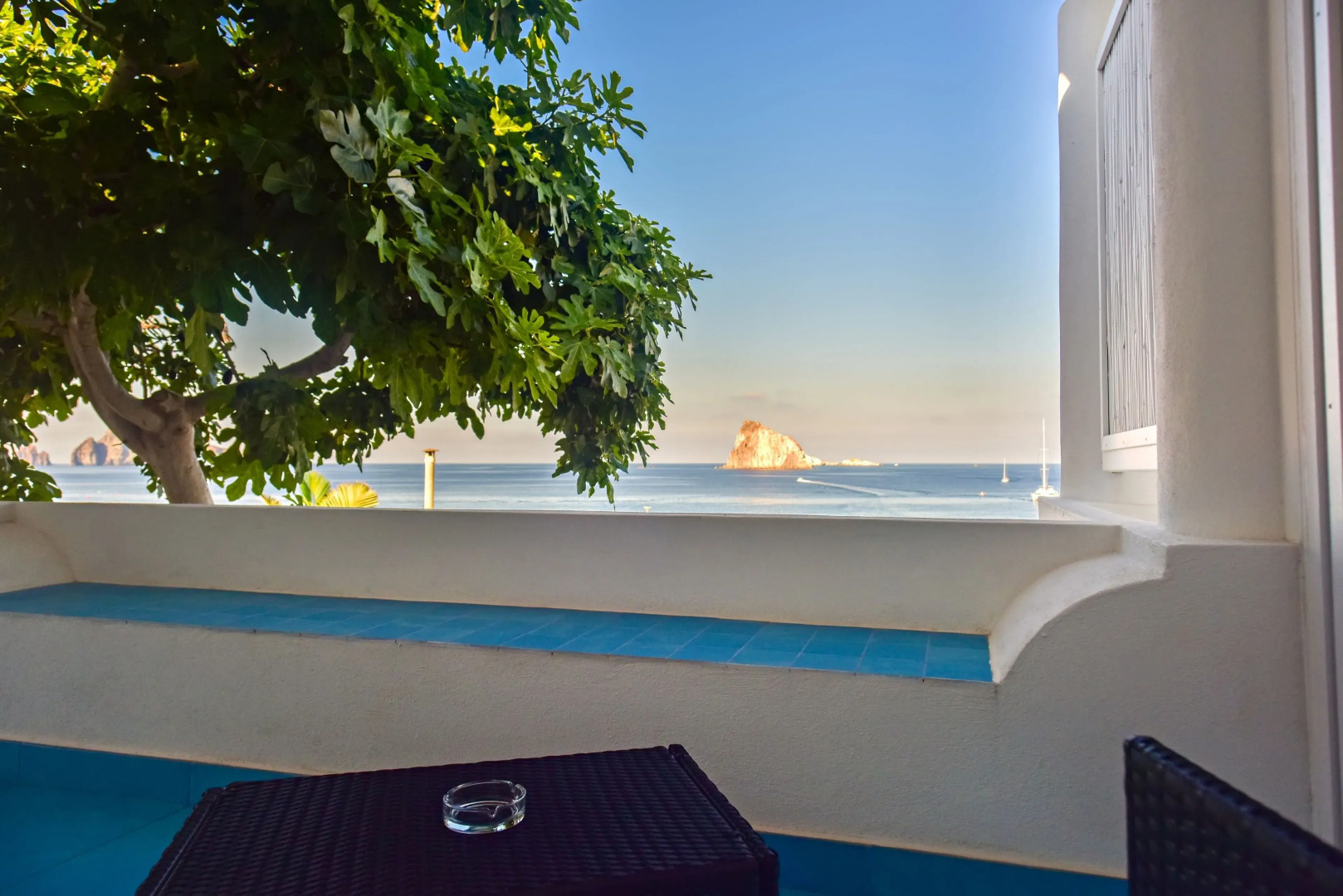 Hotel Eunymos - Trattoria Da Francesco Panarea