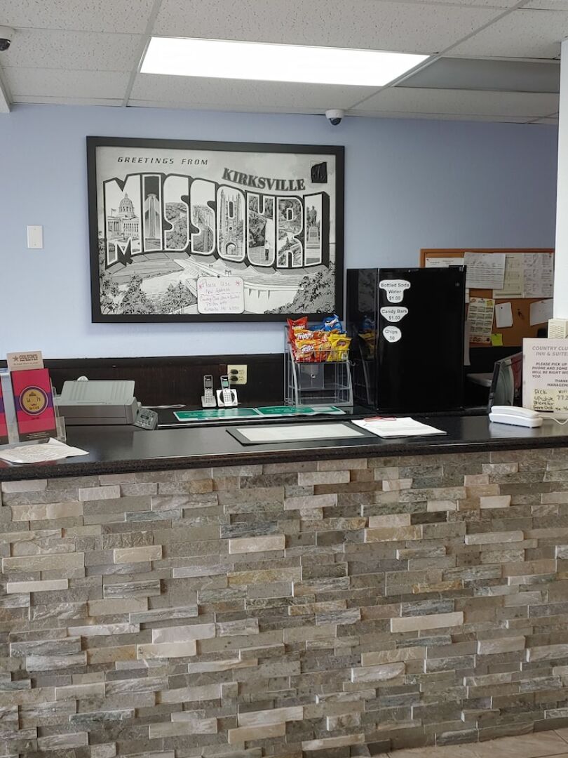 Super 8 by Wyndham Kirksville University Area