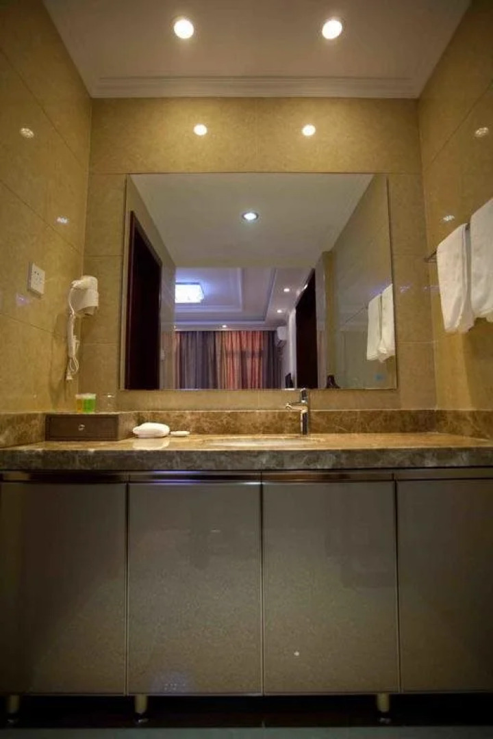 Nanjing Qingguo Holiday Hotel