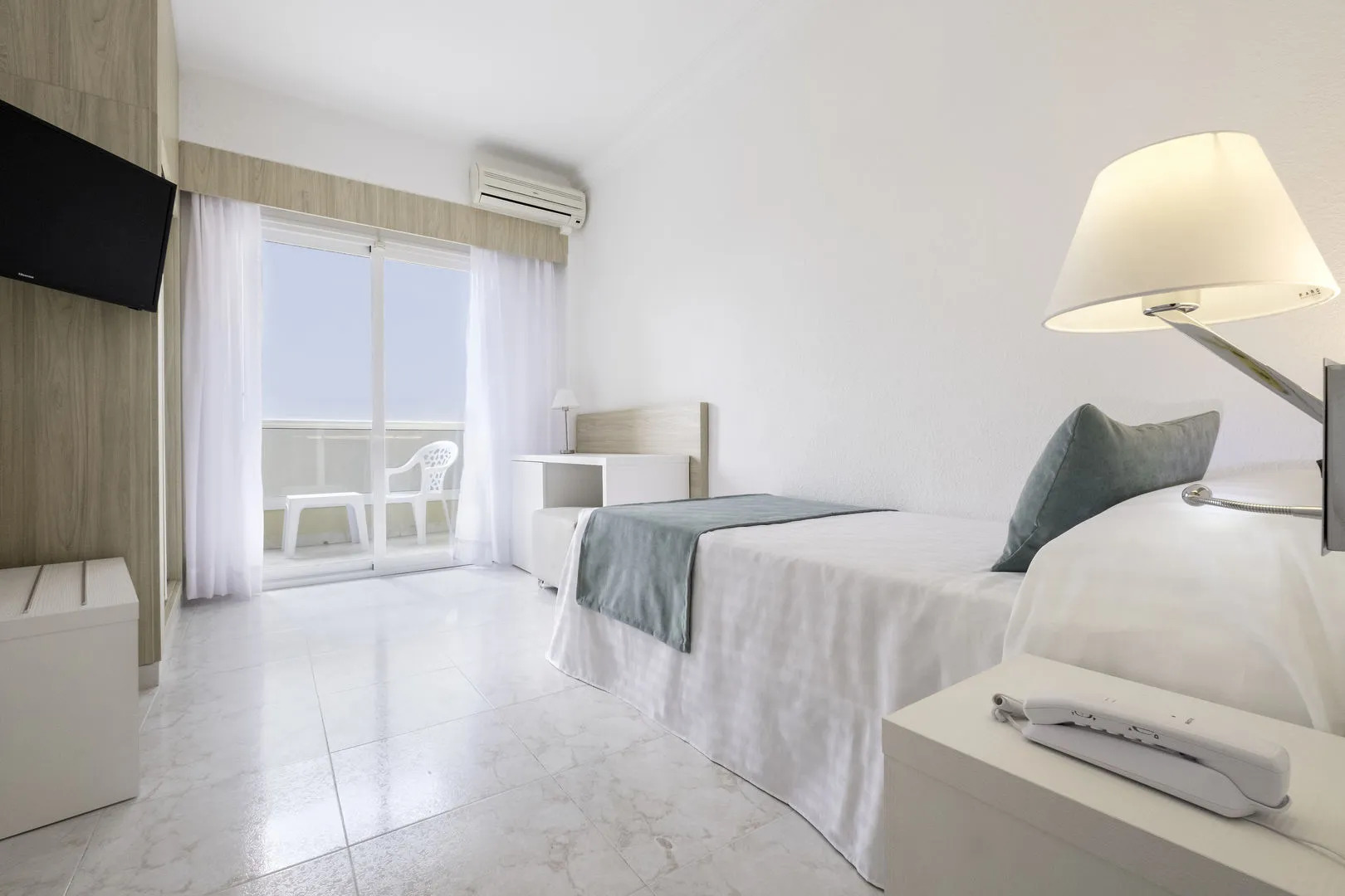 Azuline Hotel Bahamas y Bahamas II