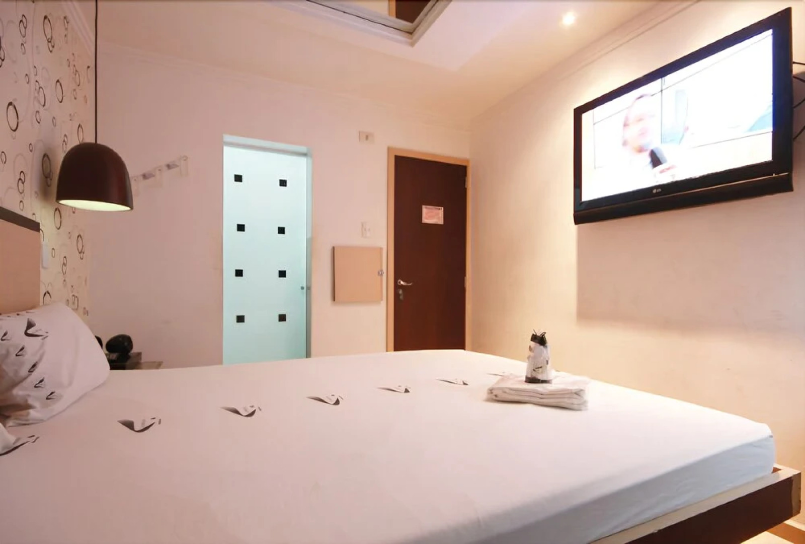 Illusion Motel - Adults Only