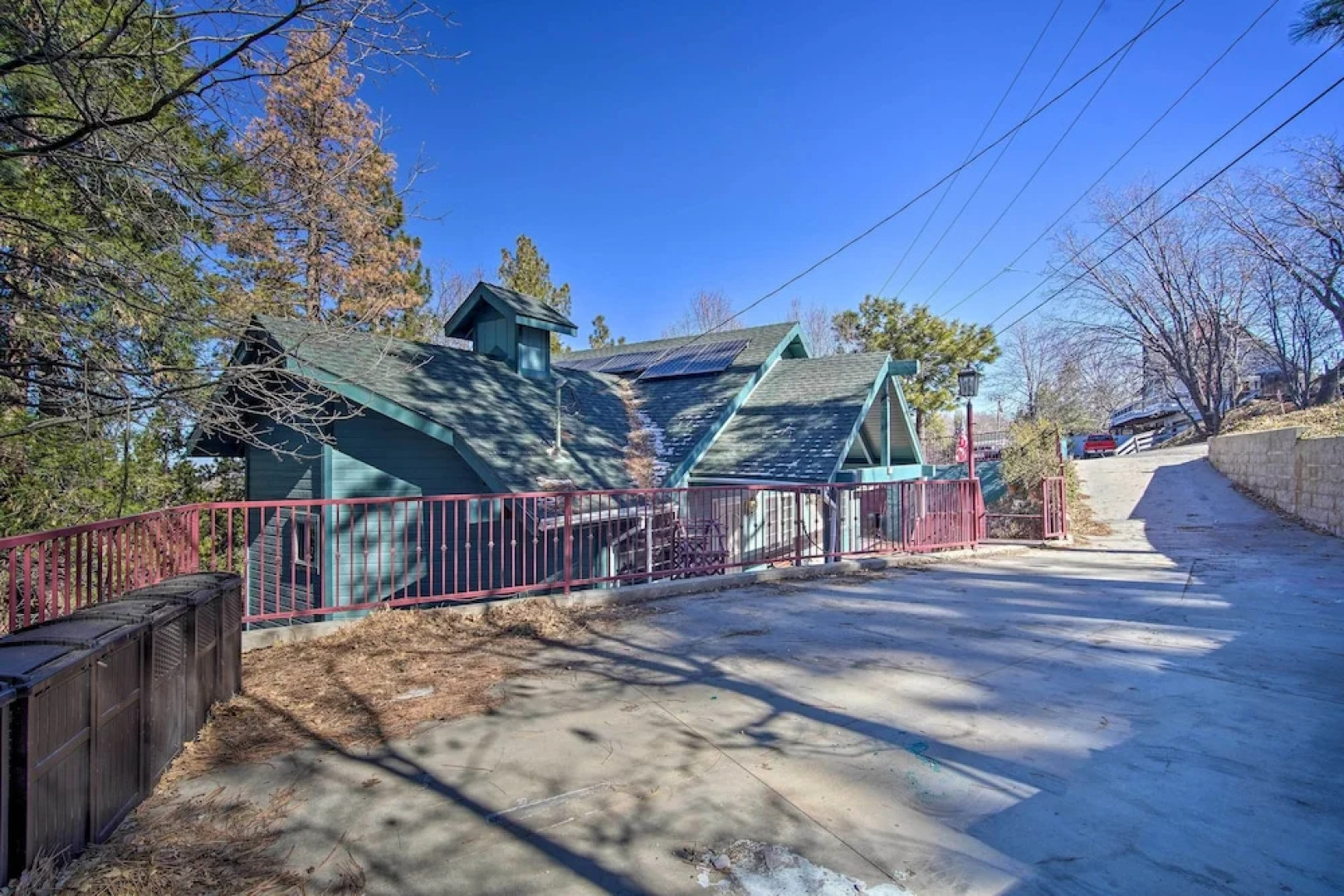 Relaxing Lake Arrowhead Home ~ 1 Mi to Lake!