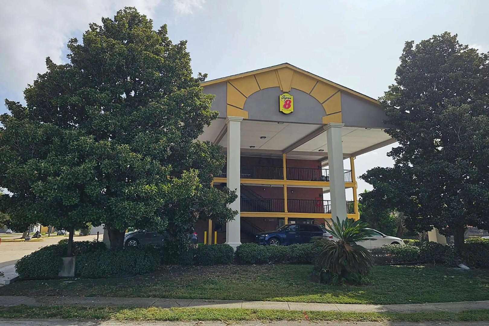 Super 8 by Wyndham Metairie