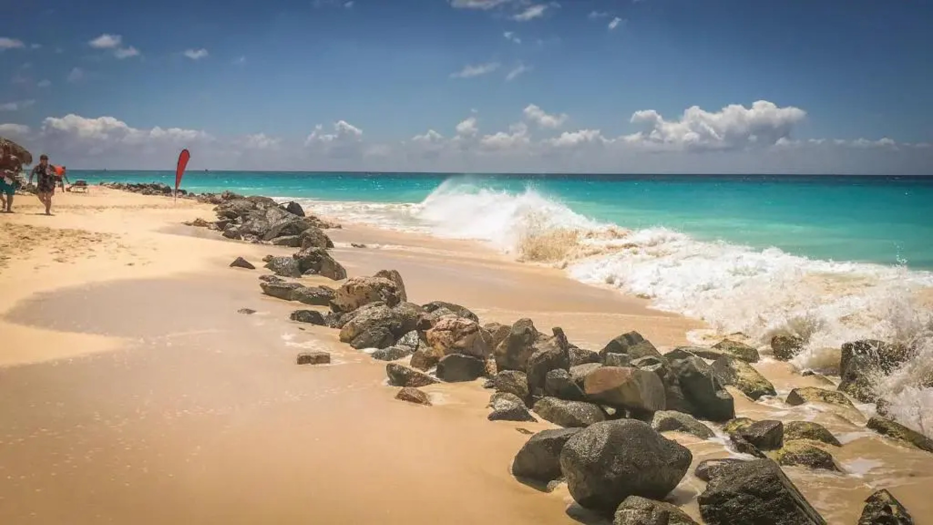 Affordable Family Apartment Only 350 Yards From Eagle Beach