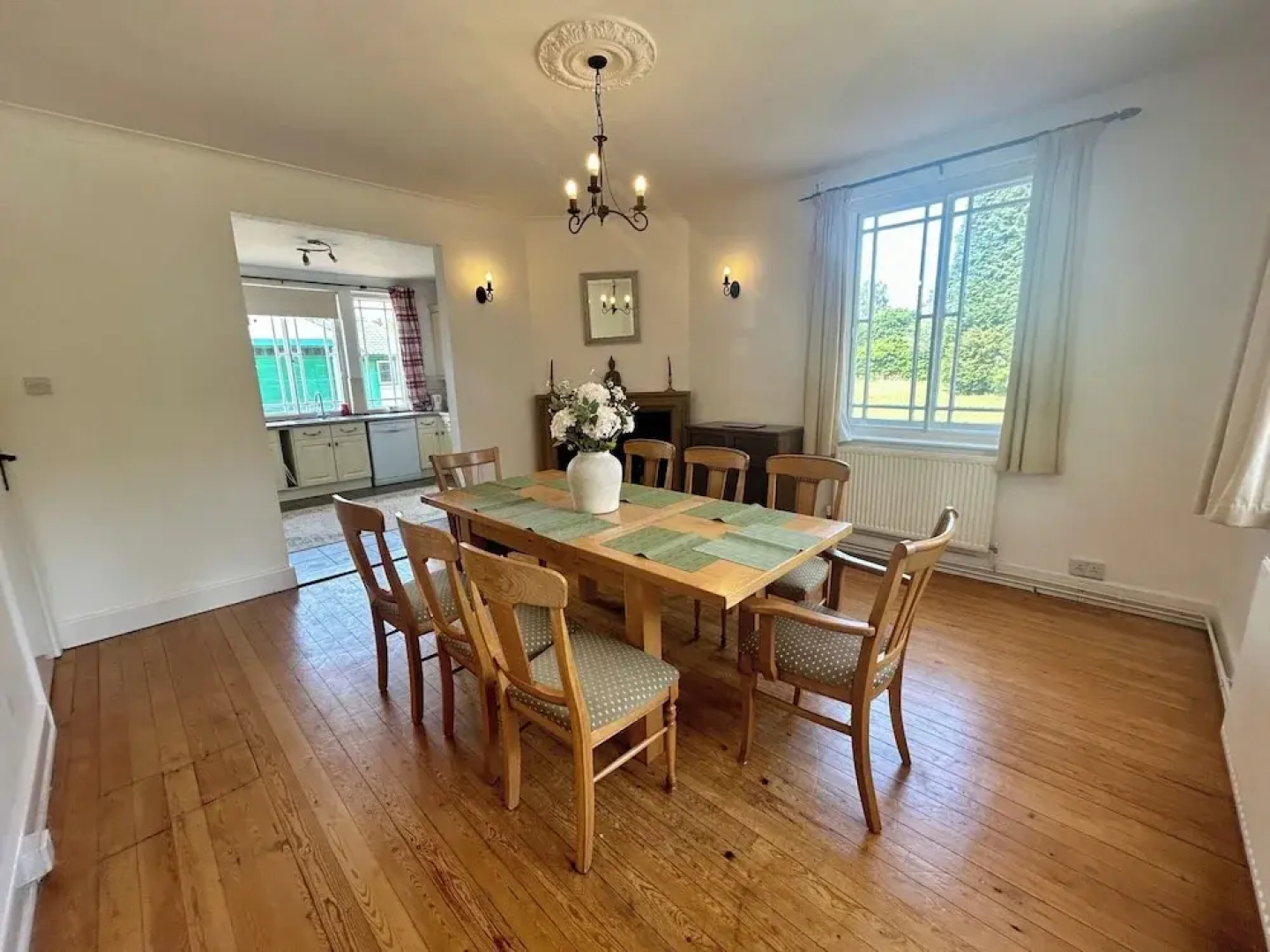 Private Lincoln Retreat - 4 Bedroom House