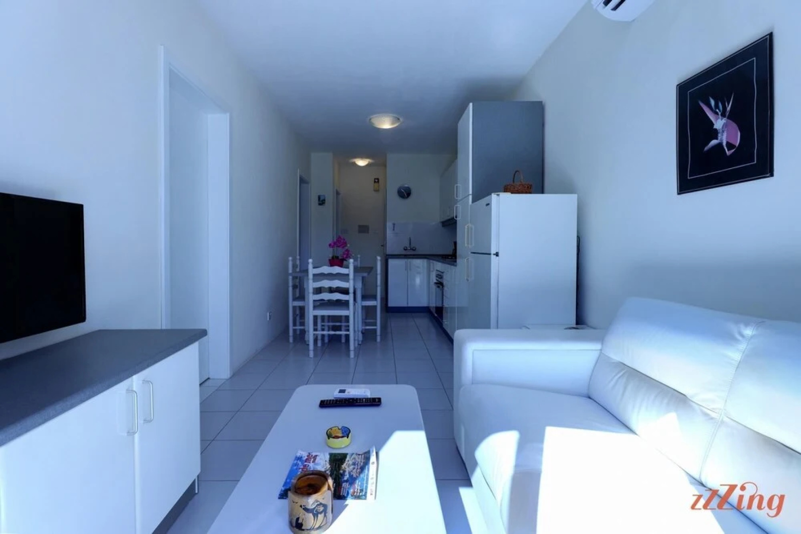 Seaside 2 Bedroom Apt w Side Sea Views - New