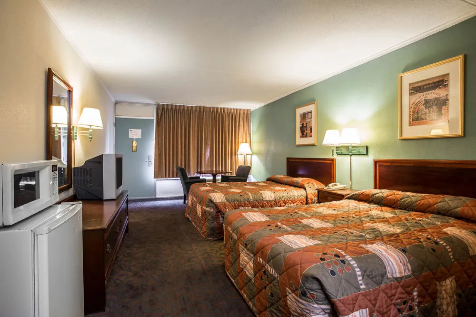 Rodeway Inn & Conference Center