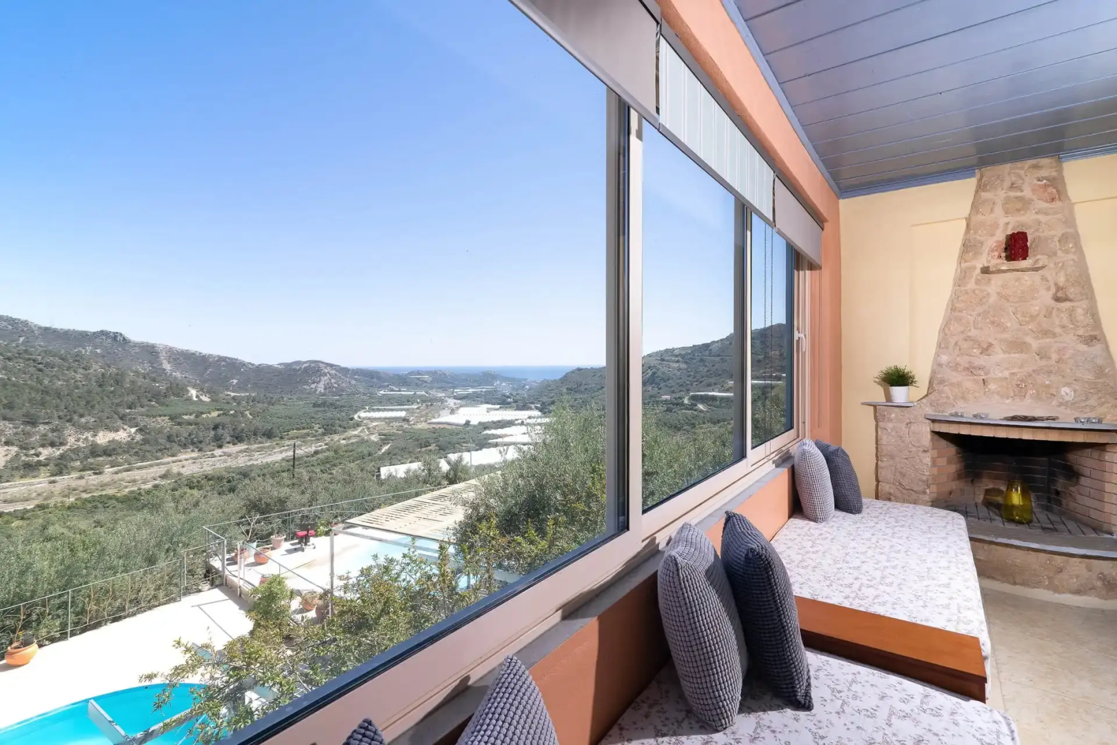 Sarakinas Residences